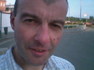 Karl Davies